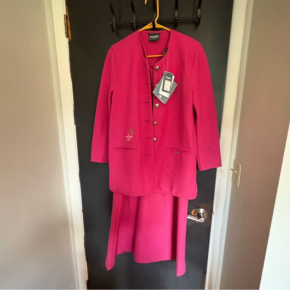 Geiger Collections  Vintage Pink Dress W/Jacket- NWT - Austria -Size 40 (8/10)